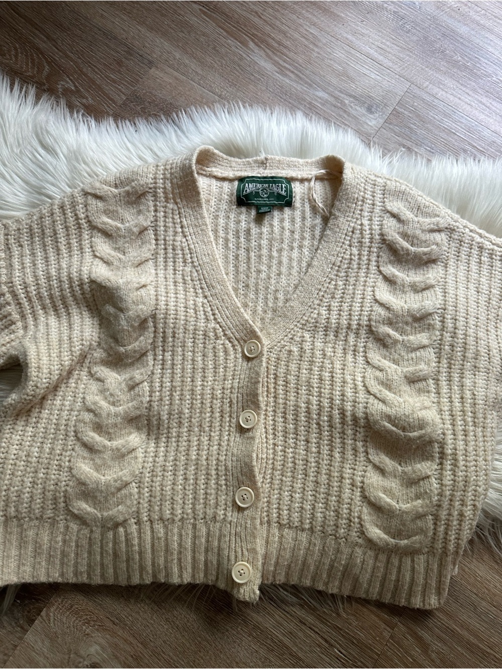 AMERICAN EAGLE Cream Knit
Cardigan - Picture 5 of 6